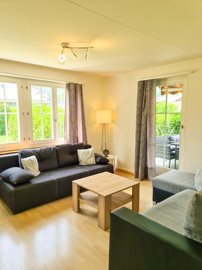 Ferienwohnung Kreuz - zentral nähe Bahnhof Wilderswil Exterior foto